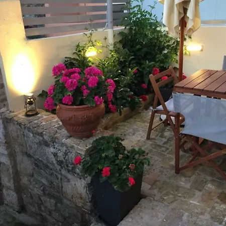 Holiday home Anemomilos Jacuzzi *