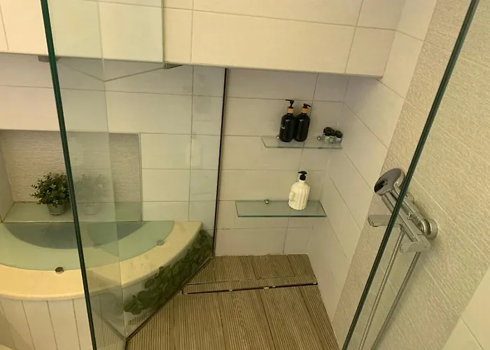 Anemomilos Jacuzzi