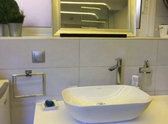 Anemomilos Jacuzzi Vakantiehuis Corfu (city)