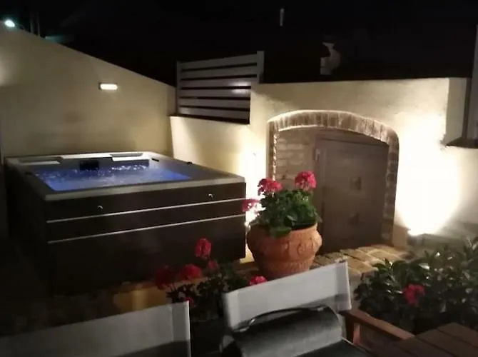 Anemomilos Jacuzzi Vakantiehuis