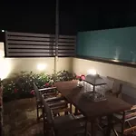 Anemomilos Jacuzzi Semesterbostad *