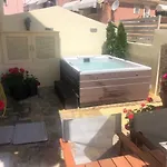 Semesterbostad Anemomilos Jacuzzi *