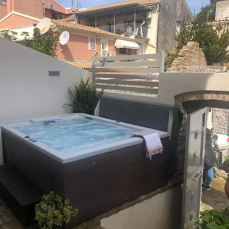 Anemomilos Jacuzzi Holiday home Corfu (city)