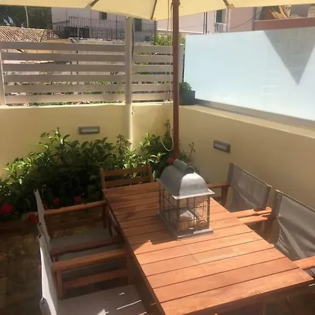 Holiday home Anemomilos Jacuzzi *